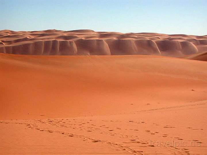 af_libyen_005.JPG - Die Dnenlandschaft zwischen Tademka und Brak in der libyschen Sahara