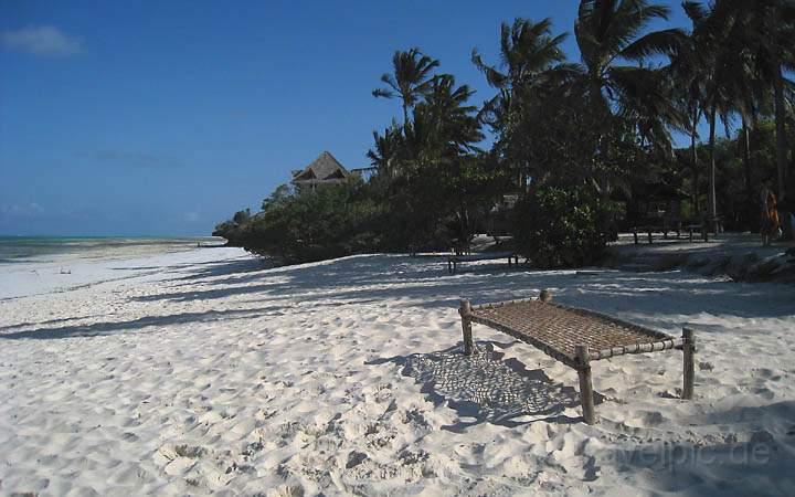 af_tz_ostkueste_014.jpg - Der Strand des Kichanga Hotels