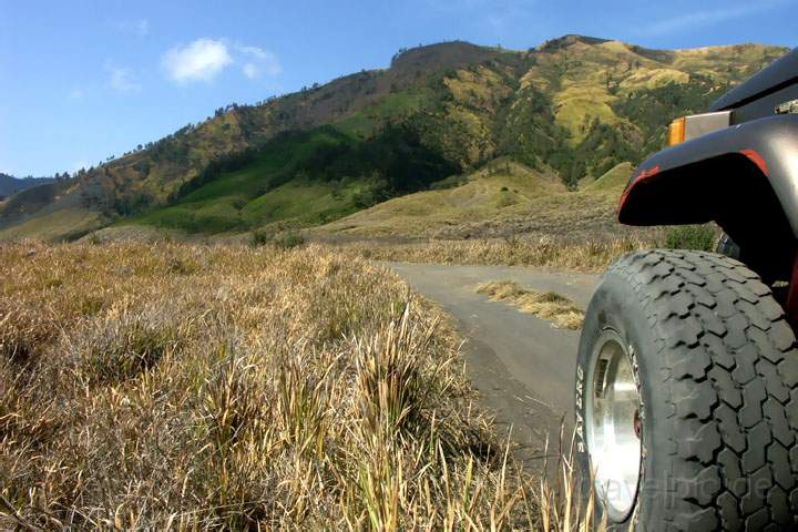 as_id_java_003.JPG - Fahrt vom Vulkan Bromo durch die Kraterebene nach Malang auf der Insel Java, Indonesien