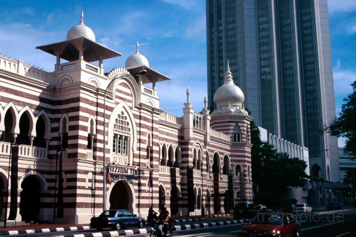 as_malaysia_008.JPG - Das Sultansgebude am Merdaka-Square im Herzen von Kuala Lumpur, Malaysia