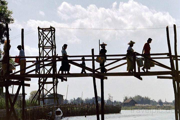 as_myanmar_012.jpg - Brcke am Inle See