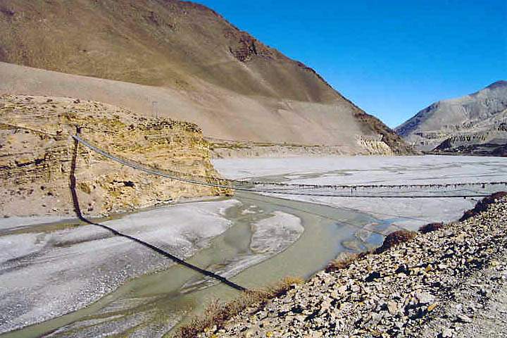 as_np_annapurna_004.JPG - Hngebrcke ber das Kali Gandaki Flusstal