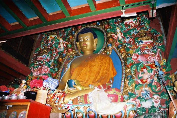 as_np_mt_everest_009.jpg - Mnchs-Statue im Kloster Tengboche