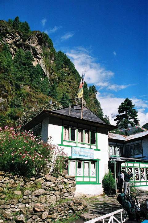 as_np_mt_everest_027.jpg - Monjo, erster Ort nach Namche Bazar im Khumbu-Tal