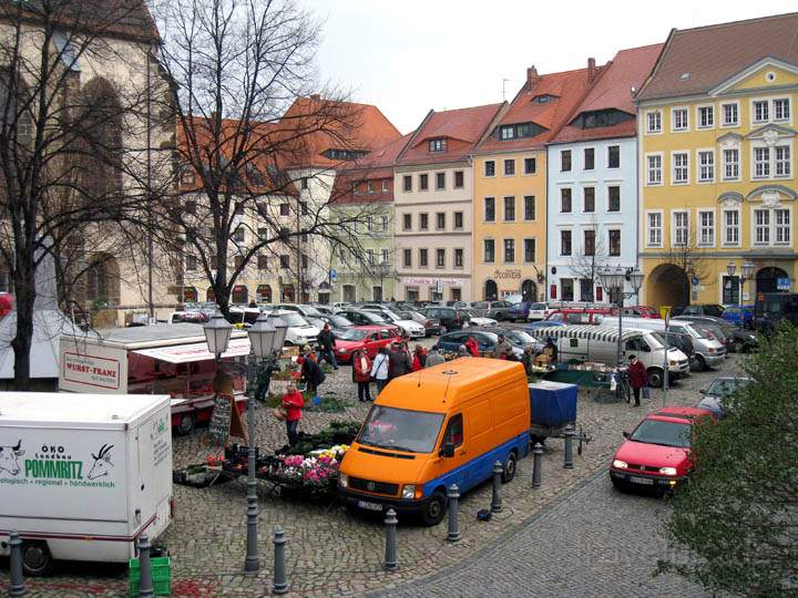 eu_de_bautzen_005.jpg - Samstagsmarkt auf dem Fleischmarkt - vor dem Bautzner Dom