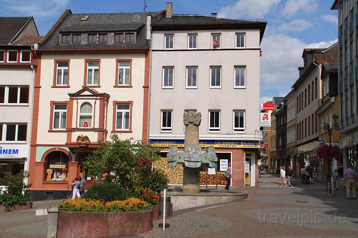 eu_de_bingen_002.jpg - Platz an der Engel-Apotheke in Bingen