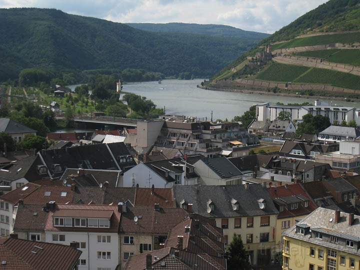 eu_de_bingen_010.jpg - Ausblick von der Burg Klopp auf den Rhein und den Museturm