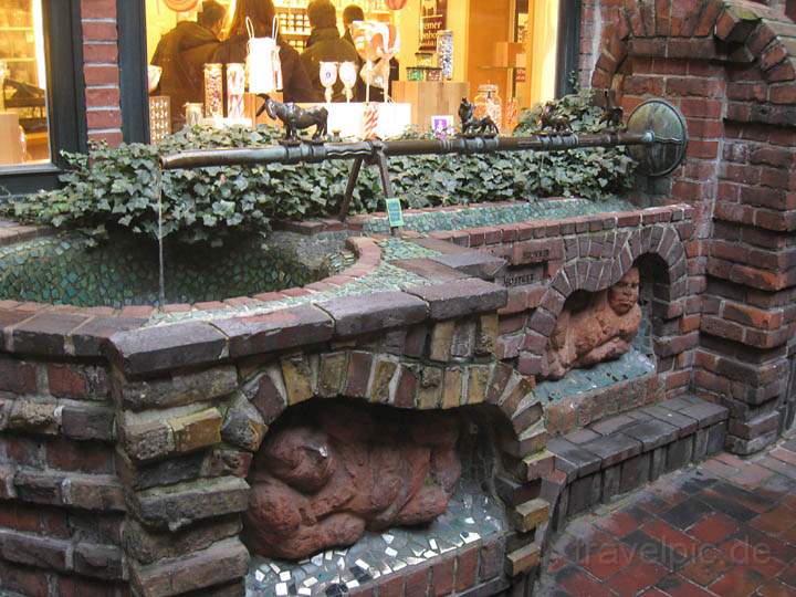 eu_de_bremen_006.jpg - Traditionelle Innenhfe im alten Stadtviertel Schnoor