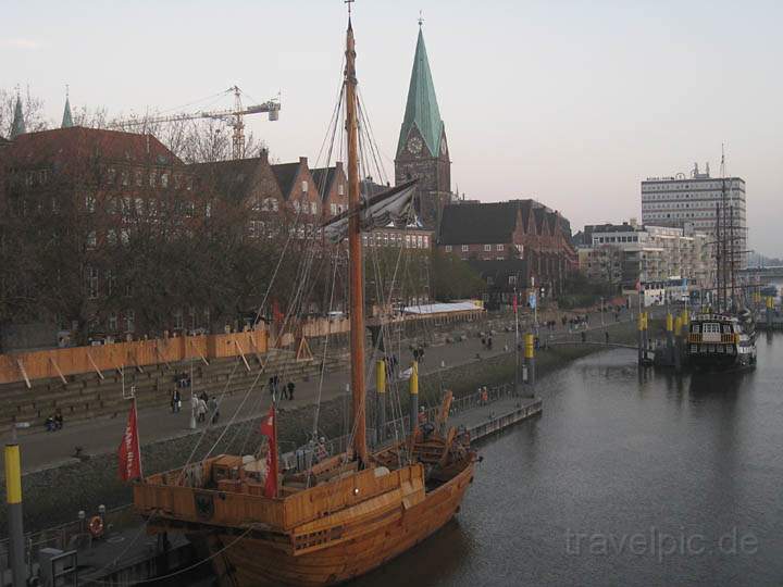 eu_de_bremen_013.jpg - Am Uferweg an der Weser in Bremen