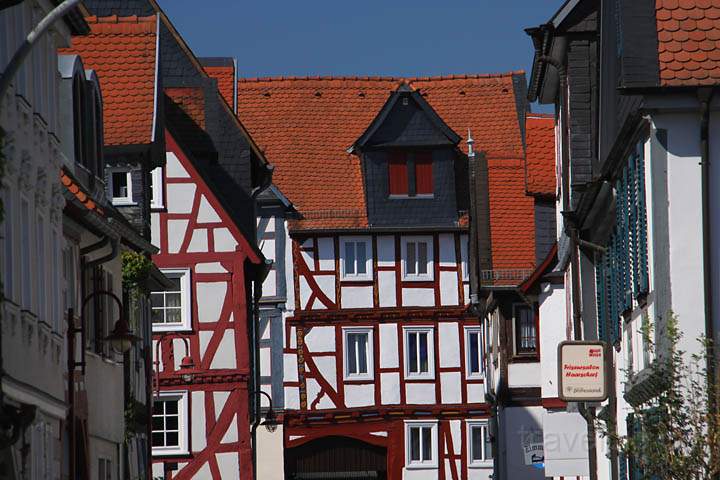 eu_de_butzbach_004.jpg - Fachwerkhuser in der Altstadt von Butzbach