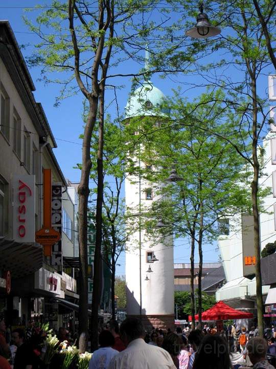 eu_de_darmstadt_011.jpg - Der Weie Turm ist ein Wahrzeichen der Stadt Darmstadt