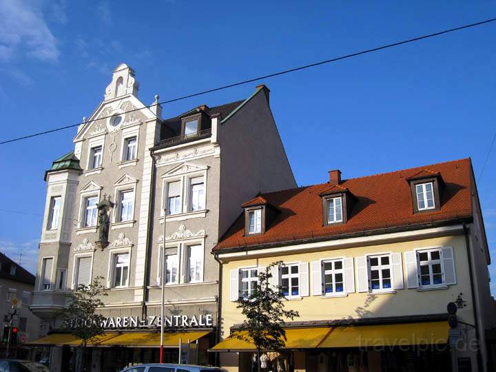 eu_de_fuerstenfeldbruck_005.jpg - Interessante Bauwerke an der Hauptstasse in der Altstadt von Frstenfeldbruck