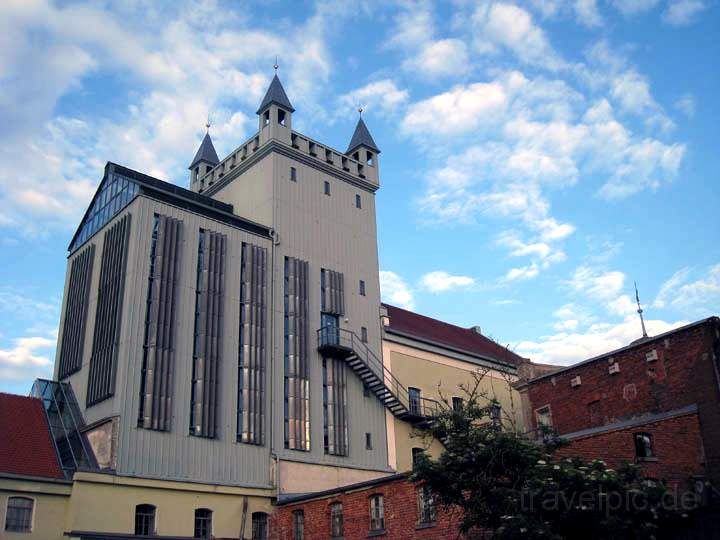 eu_de_fuerstenfeldbruck_007.jpg - Das Industriedenkmal Aumhle beinhaltet heute die Stadtwerke