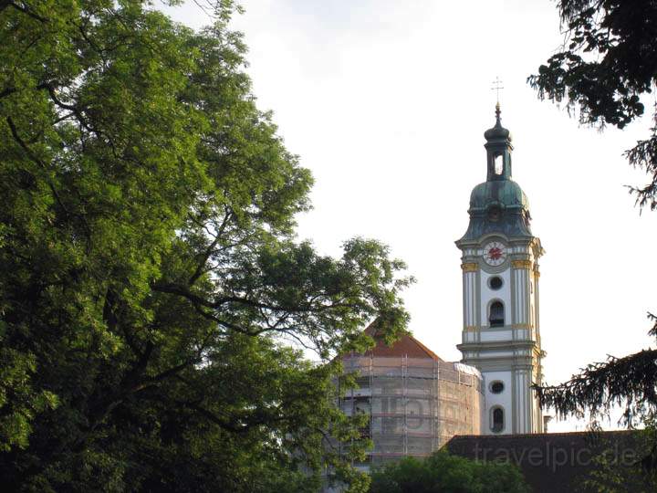 eu_de_fuerstenfeldbruck_009.jpg - Das Zisterzienser-Kloster Frstenfeld vom Park hinter dem Bauwerk gesehen