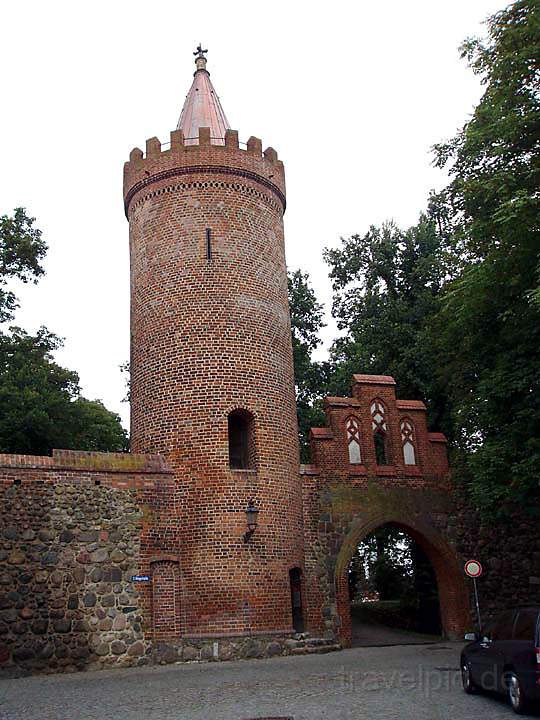 eu_de_mecklenburgische_seenplatte_011.jpg - Der Fangleturm zu Neubrandenburg in Mecklenburg-Vorpommern