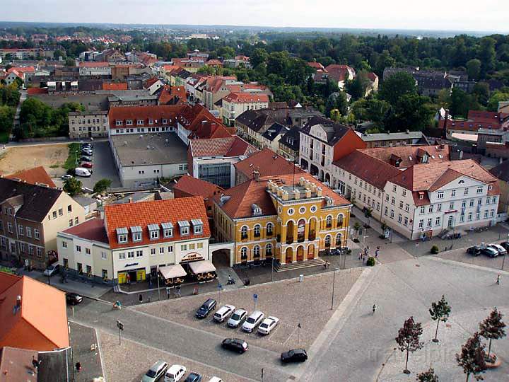 eu_de_mecklenburgische_seenplatte_014.jpg - Blick von der Stadtkirche in Neustrelitz, Mecklenburg-Vorpommern