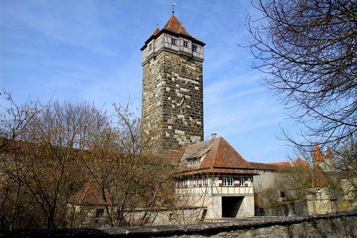 eu_de_rothenburg_021.jpg - Der Rderturm und Rdertor in Rothenburg