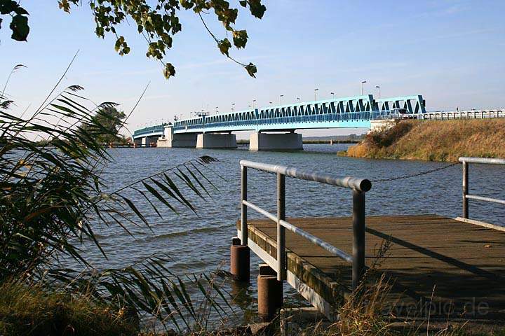 eu_de_usedom_002.jpg - Die blaue Brcke sdliches Tor zur Insel Usedom