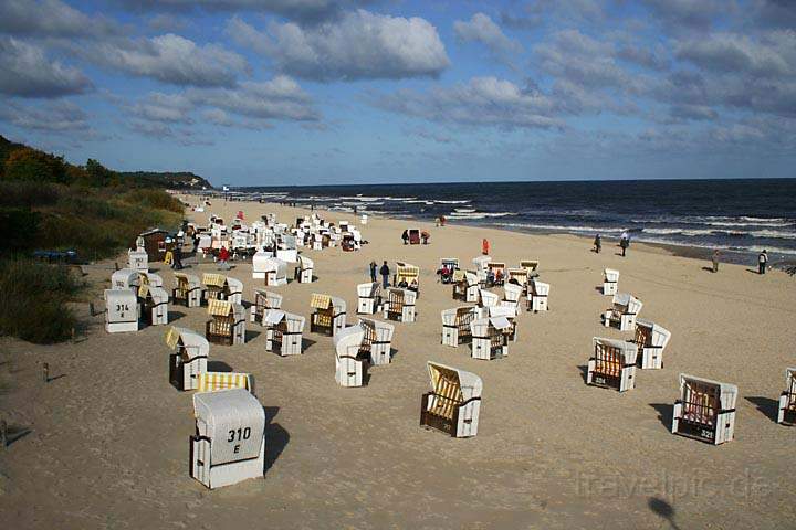 eu_de_usedom_023.jpg - Der Sandstrand im Seebad Heringsdorf im Mitte Oktober