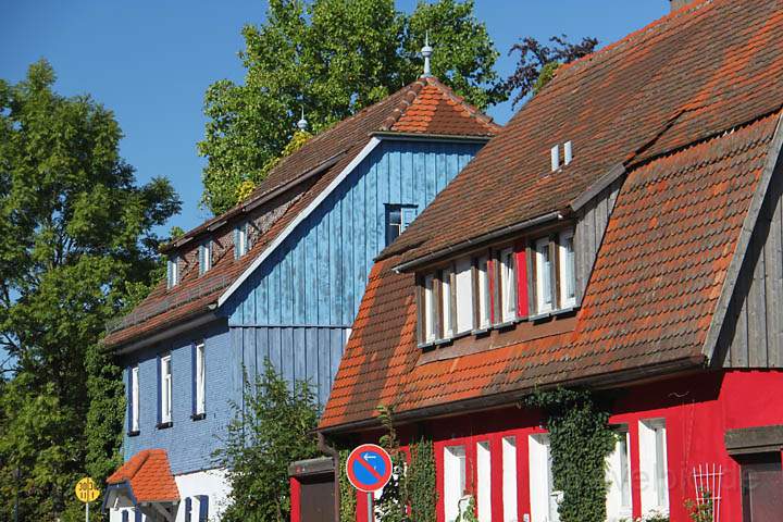 eu_de_waldenburg_004.jpg - Farbige Huser an der Hauptstrae von Waldenburg