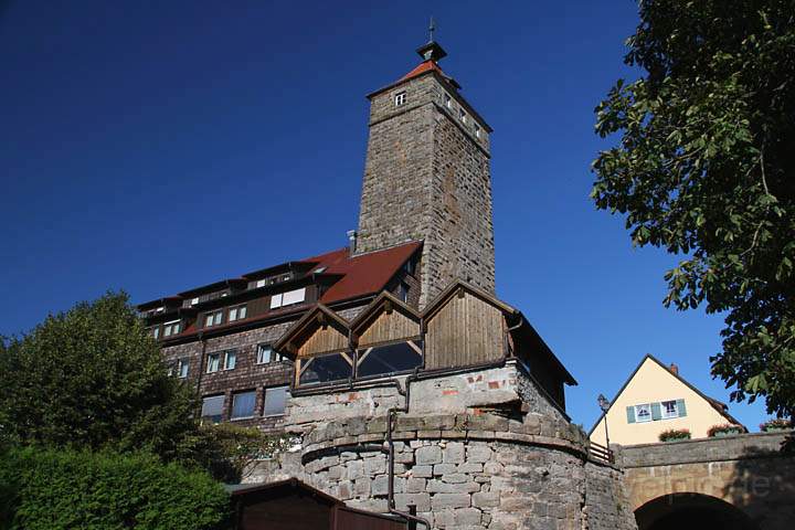 eu_de_waldenburg_017.jpg - Der Lachnersturm an der Stadtmauer von Waldenburg