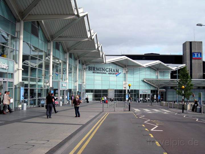 eu_gb_nottingham_018.jpg - Das Terminal 1 des Flughafens von Birmingham