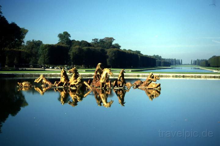 eu_fr_paris_024.JPG - Der Schlosspark  des Parc des Versailles in Paris