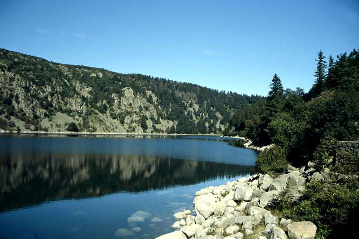 eu_fr_vogesen_001.jpg - Seenlandschaft in den Vogesen, Frankreich