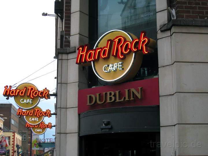 eu_ie_dublin_001.jpg - Das Hard Rock Caf an Anfang der Fugngerzone in der Fleet Street