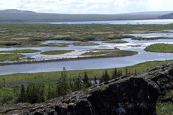 eu_island_028.jpg - Der Pingvellir-See im Nationalpark Pingvellir ist Unesco-Welterbe