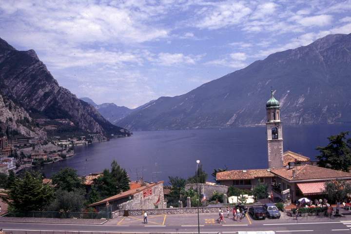 eu_it_gardasee_020.JPG - Der Gardasee bei Limone, Italien