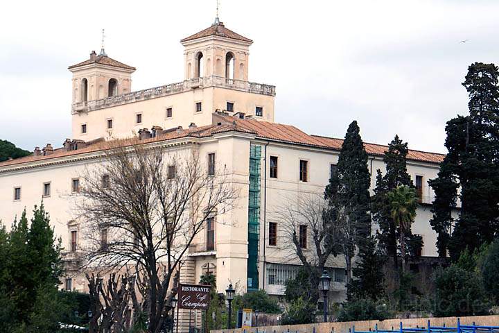 eu_it_rom_026.jpg - Das Gebude der Villa Medici in Rom