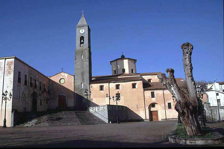 eu_it_sardinien_002.jpg - Kirche in Foni, Sardinien