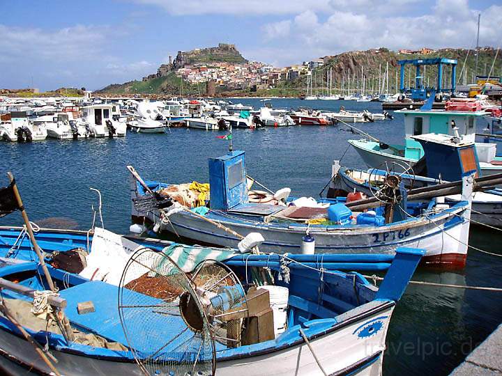 eu_it_sardinien_018.jpg - Der Hafen von Castelsardo auf Sardinien