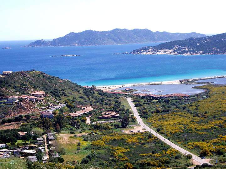 eu_it_sardinien_024.jpg - Ausblick bei Porto San Paolo auf Sardinien