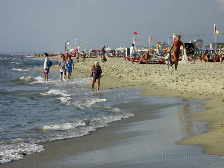 eu_it_toskana_031.JPG - Am Strand von Viareggio an der Riviera della Versilia in der Toskana