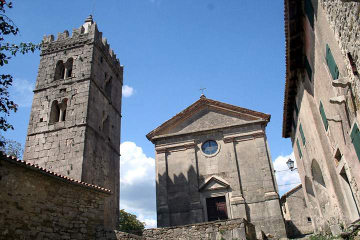 eu_kroatien_011.jpg - Kirche in Hum, Istrien