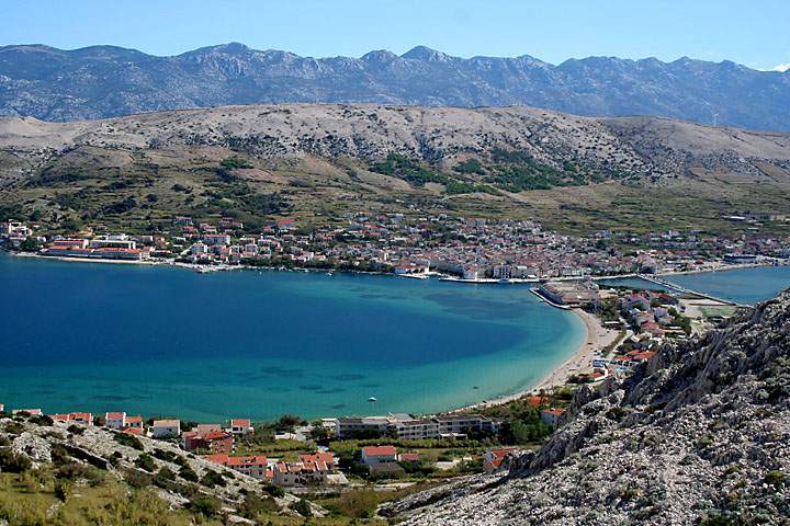 eu_kroatien_034.jpg - Blick auf Stadt Pag und Umland auf der Insel Pag