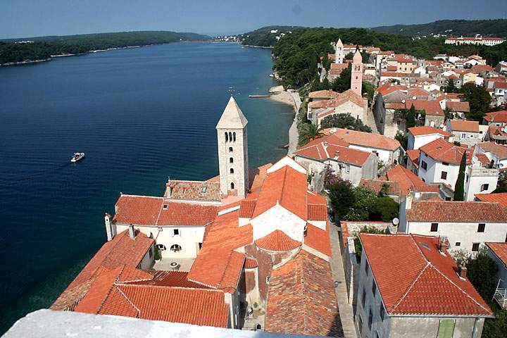 eu_kroatien_036.jpg - Stadt Rab auf de Insel Rab in der Kvarner Bucht