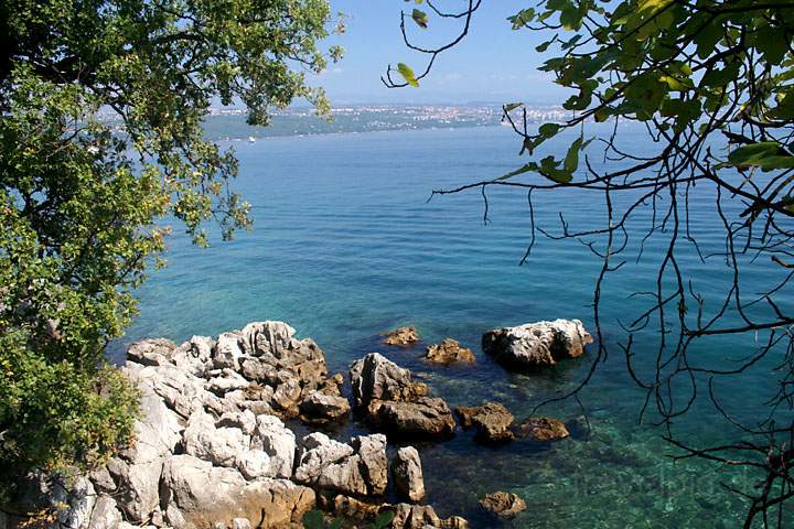 eu_kroatien_038.jpg - Badebucht bei Opatija an der Kvarner Bucht