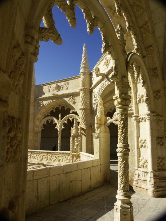 eu_portugal_031.JPG - Der Kreuzgang des Hieronymusklosters zu Belm, Lissabon