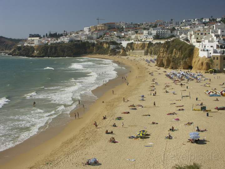 eu_portugal_036.JPG - Der berhmte Strand von Albufeira an der Algarve, Portugal