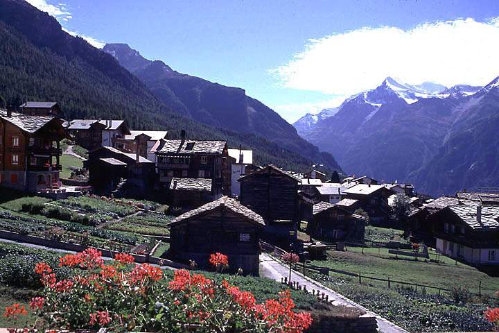 eu_ch_mattertal_001.jpg - Graechen (1619 m) im Mattertal, Wallis, Schweiz