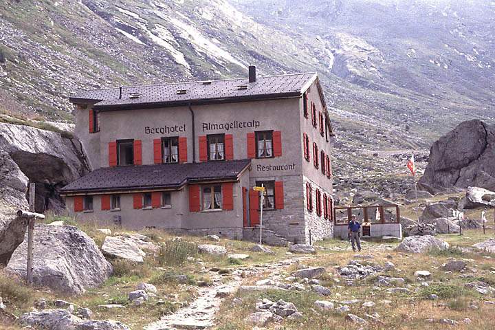 eu_ch_saastal_002.jpg - Almageller Alp auf 2194 m im Wallis