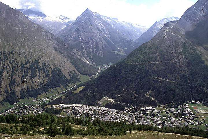 eu_ch_saastal_012.jpg - Blick ins Saastal und zum Bietschhorn, Wallis