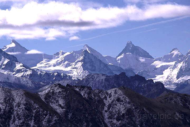 eu_ch_val_d_anniviers_034.jpg - Blick auf Viertausender vom Illhorn aus ( 2717 m) im Wallis