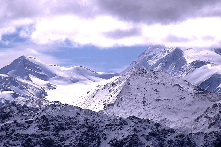 eu_ch_val_d_anniviers_036.jpg - Blick in Viertausender vom Illhorn ( 2717 m)