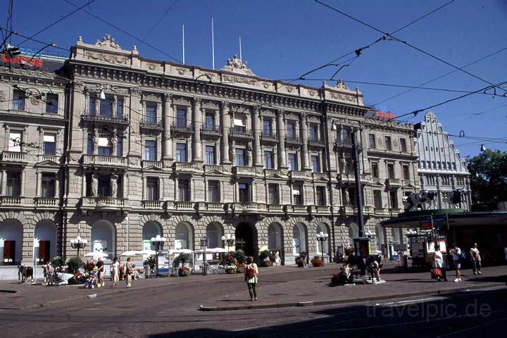 eu_ch_zuerich_004.JPG - Am Paradeplatz in Zrich in der Schweiz