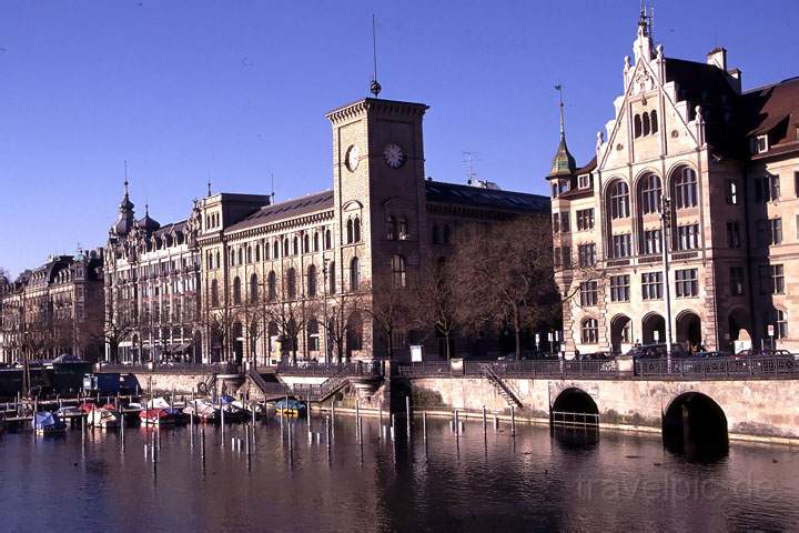 eu_ch_zuerich_006.JPG - Das Rathaus am Limmatquai in Zrich, Schweiz