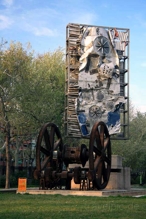 eu_es_barcelona_019.jpg - Ein Monument im Parc de la Cuitadella